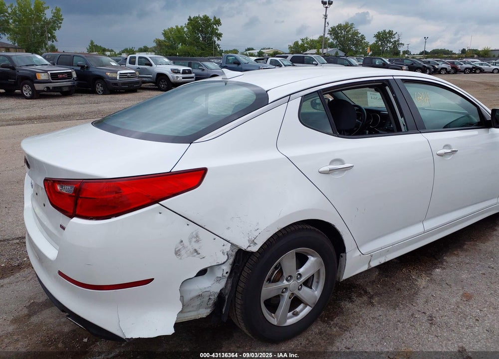 2015 KIA OPTIMA LX VIN: KNAGM4A77F5585500