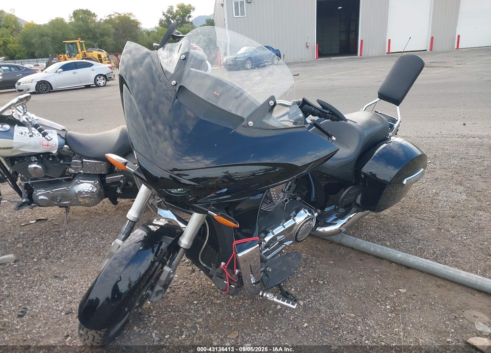 2011 VICTORY MOTORCYCLES CROSS COUNTRY STANDARD VIN: 5VPDB36N4B3007245