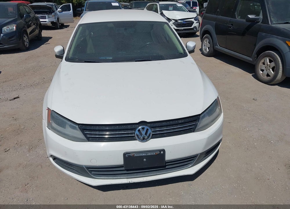 2014 VOLKSWAGEN JETTA VIN: 3VWLL7AJ4EM360703