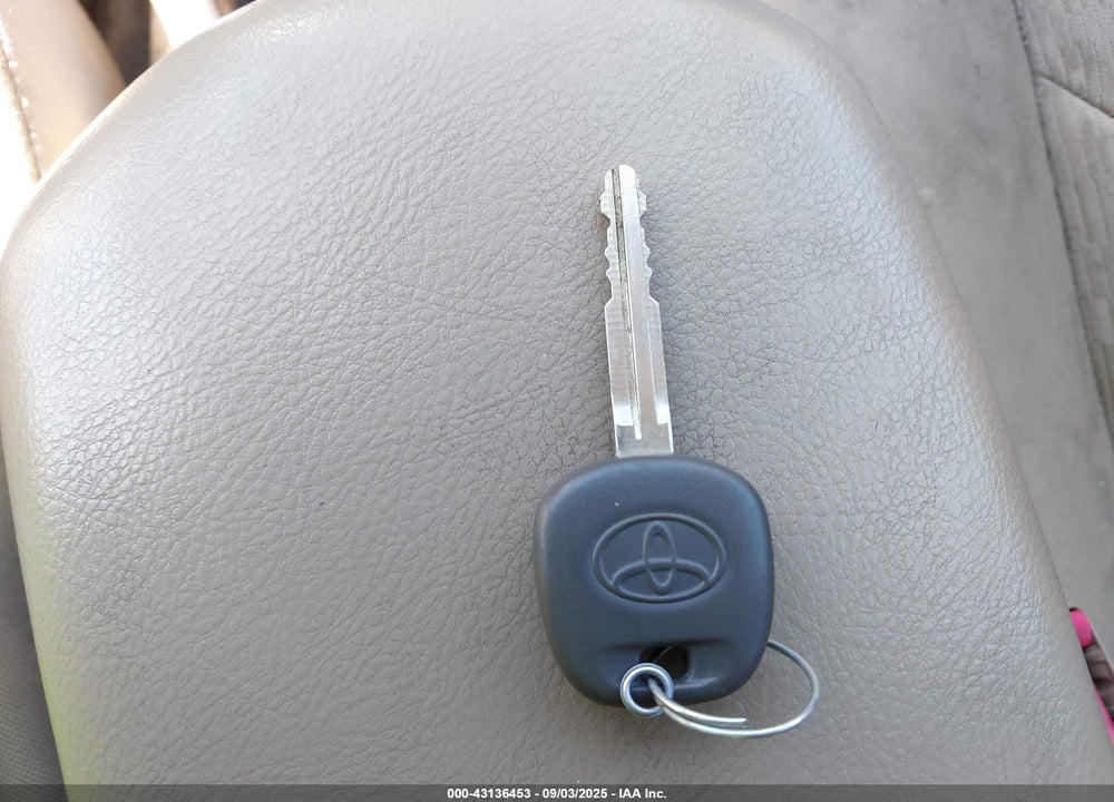 2010 TOYOTA RAV4 VIN: JTMBF4DV6A5029379