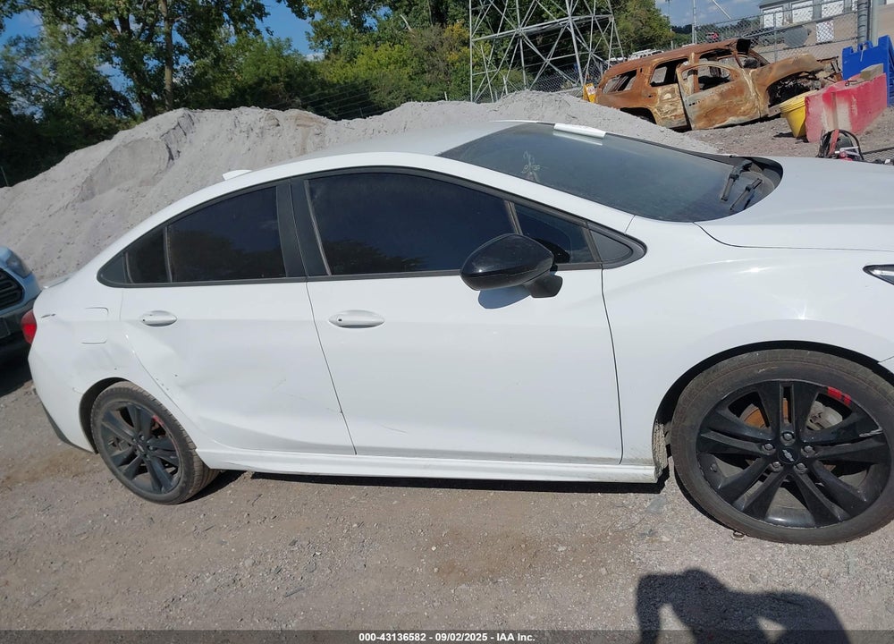 2017 CHEVROLET CRUZE VIN: 1G1BE5SM3H7275932