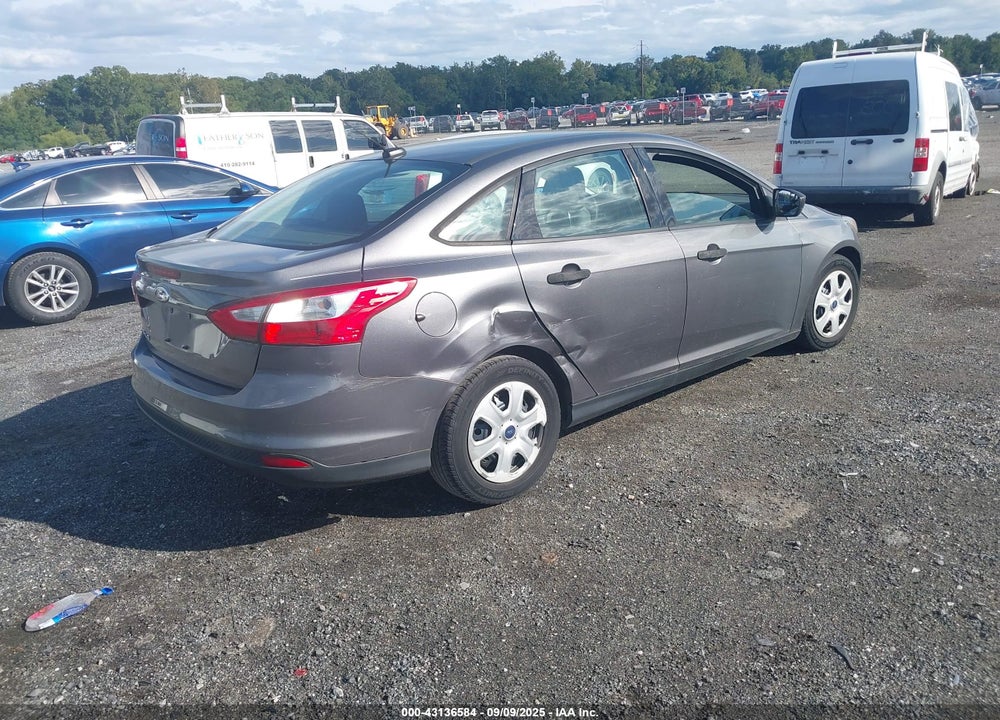 2013 FORD FOCUS VIN: 1FADP3E23DL294688