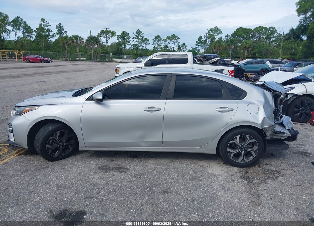 2020 KIA FORTE LXS VIN: 3KPF24AD9LE171547