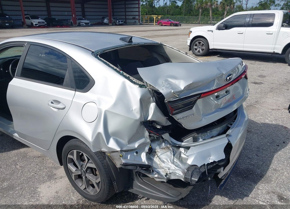 2020 KIA FORTE LXS VIN: 3KPF24AD9LE171547