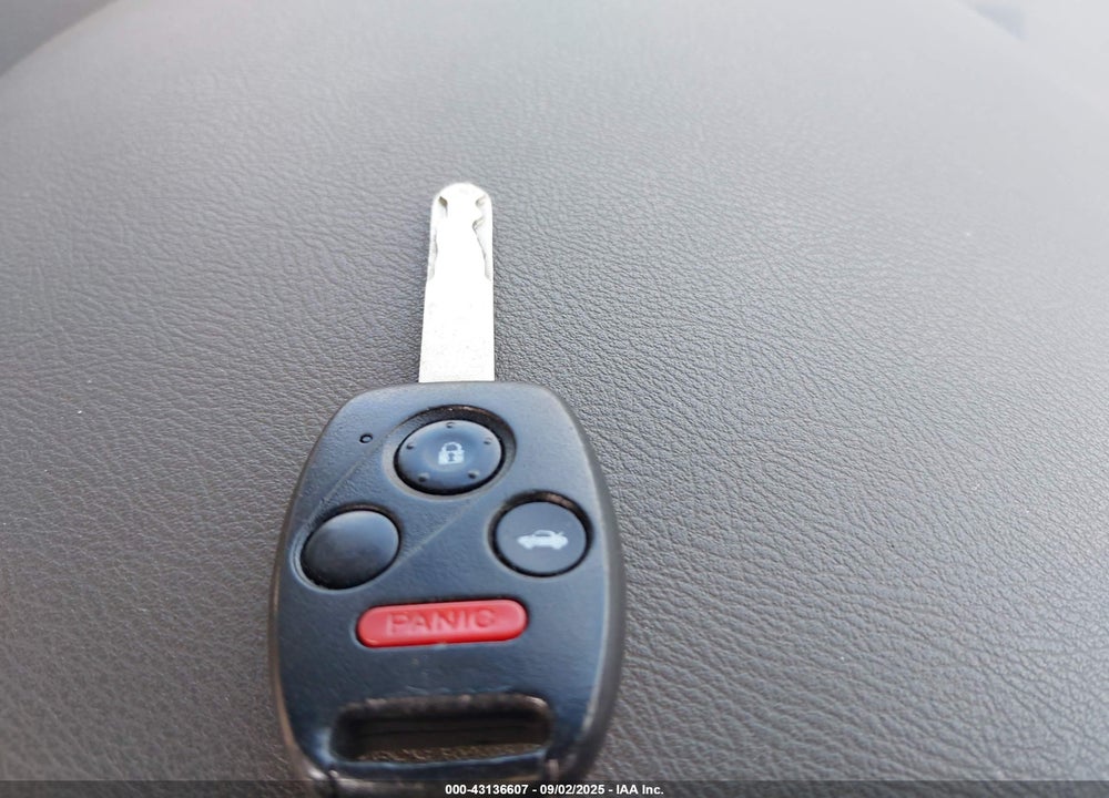 2006 HONDA ACCORD VIN: 1HGCM66516A045184