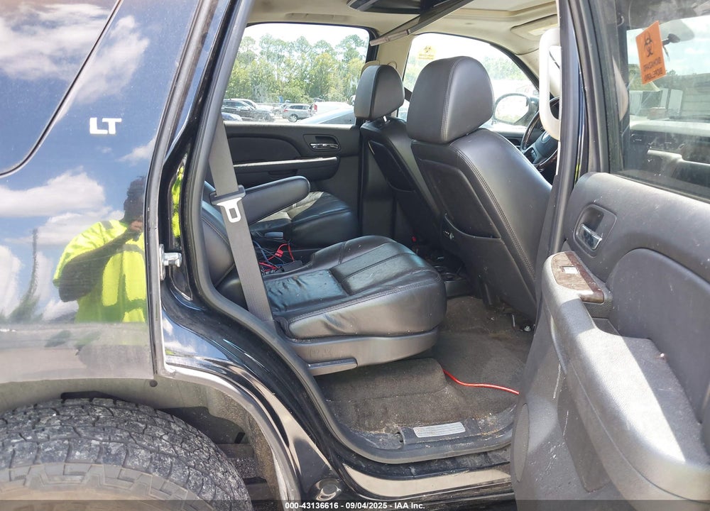 2007 CHEVROLET TAHOE LT VIN: 1GNFC13097J370359