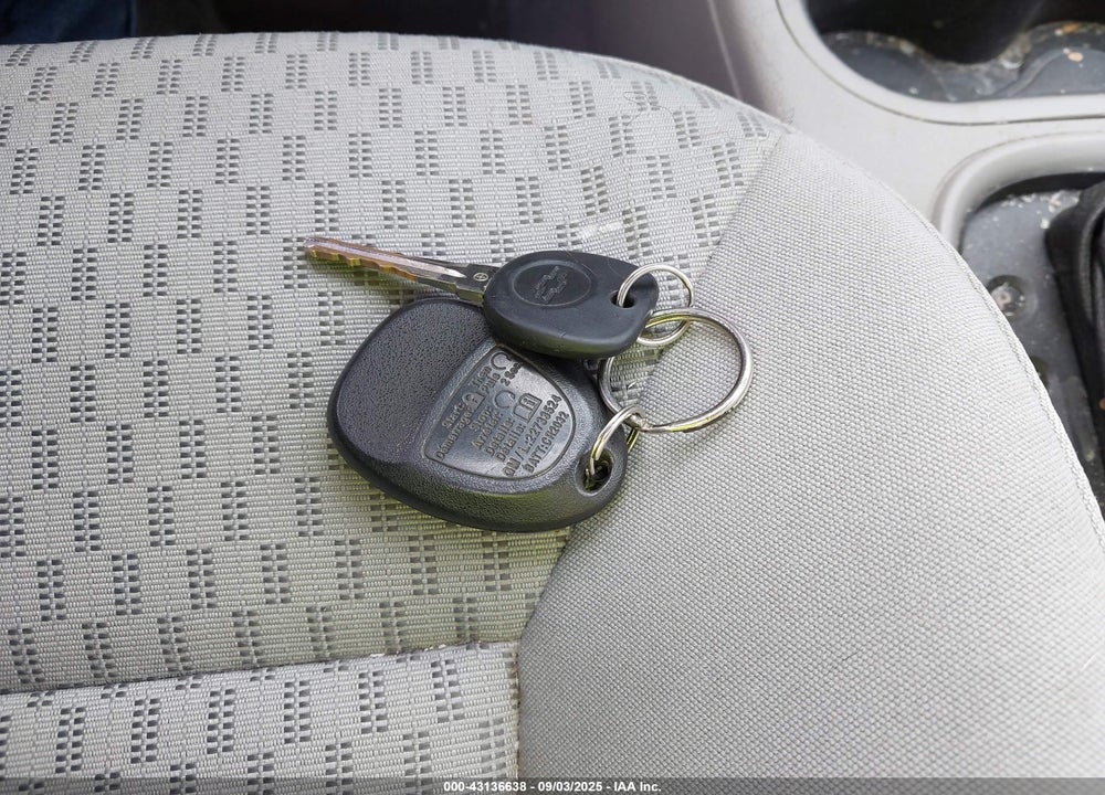 2009 CHEVROLET COBALT VIN: 1G1AT58H797203855