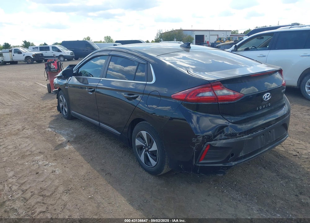 2018 HYUNDAI IONIQ HYBRID VIN: KMHC75LCXJU069859