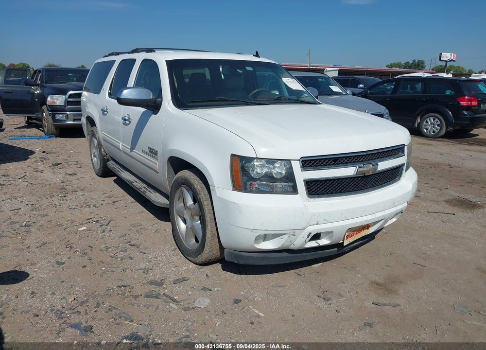 2011 CHEVROLET SUBURBAN 1500 VIN: 1GNSCJE02BR187519