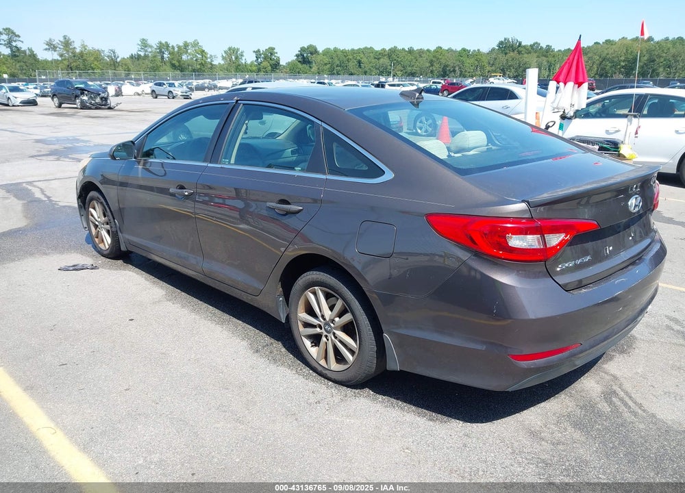 2015 HYUNDAI SONATA SE VIN: 5NPE24AF7FH257212