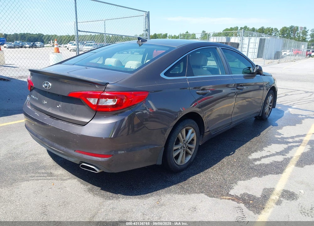 2015 HYUNDAI SONATA SE VIN: 5NPE24AF7FH257212