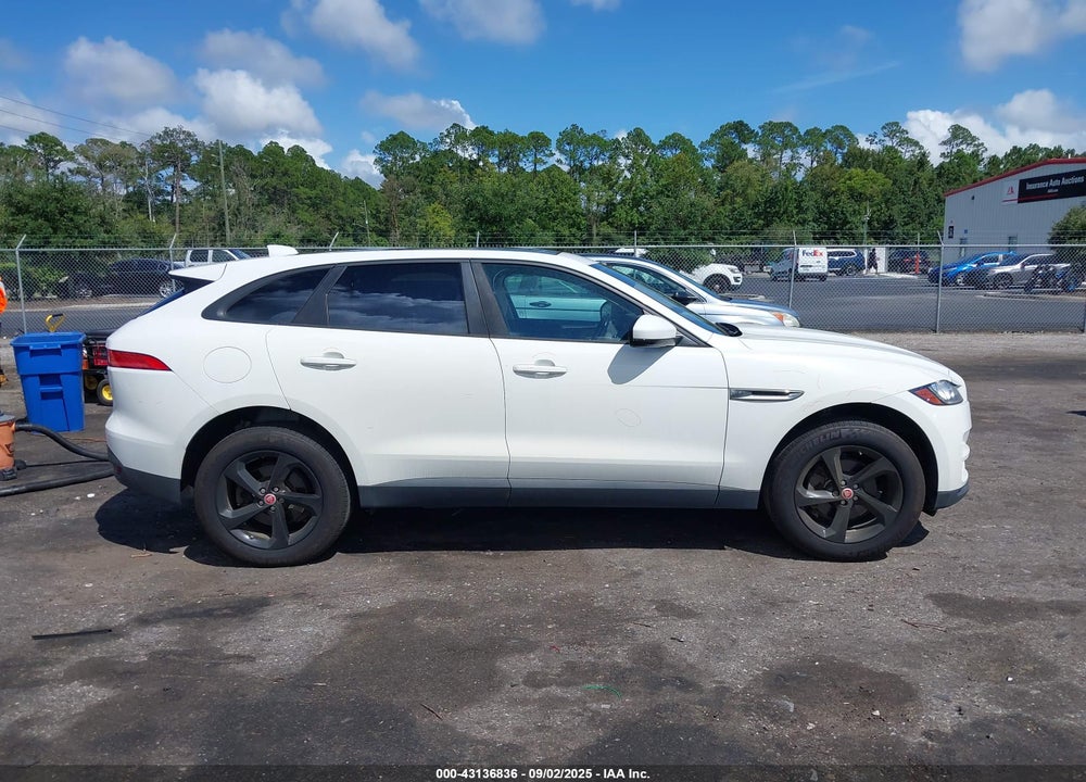 2017 JAGUAR F-PACE VIN: SADCJ2BN5HA094708