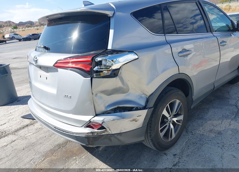 2018 TOYOTA RAV4 VIN: 2T3WFREV6JW472959