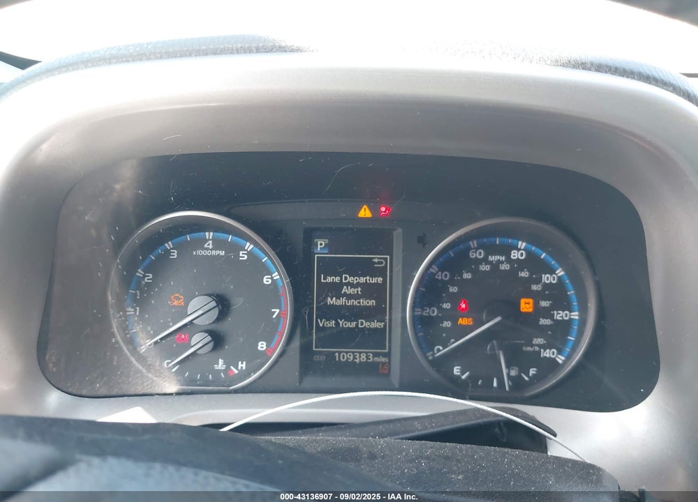 2018 TOYOTA RAV4 VIN: 2T3WFREV6JW472959