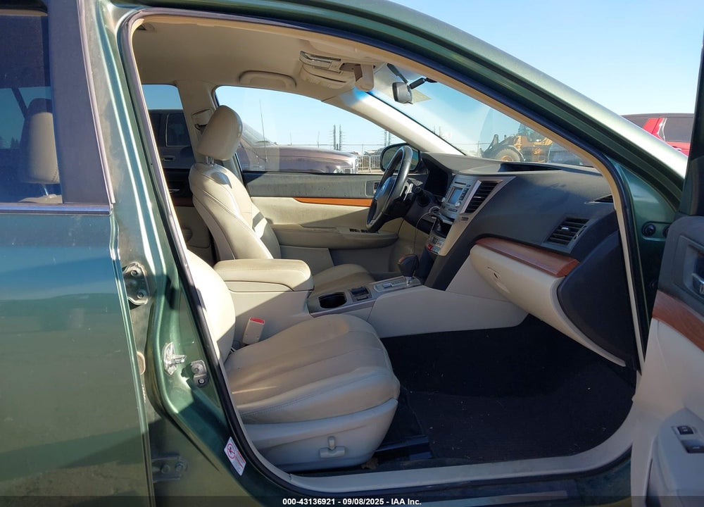 2014 SUBARU OUTBACK 2.5I LIMITED VIN: 4S4BRBKC3E3311439