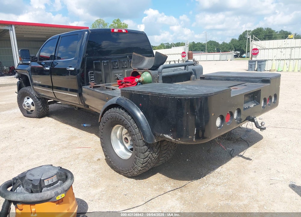 2018 GMC SIERRA 3500HD DENALI VIN: 1GT42YEY5JF250681