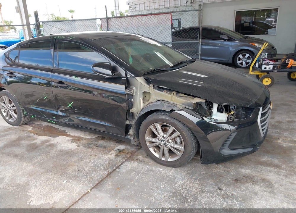 2017 HYUNDAI ELANTRA SE VIN: 5NPD84LF1HH026610