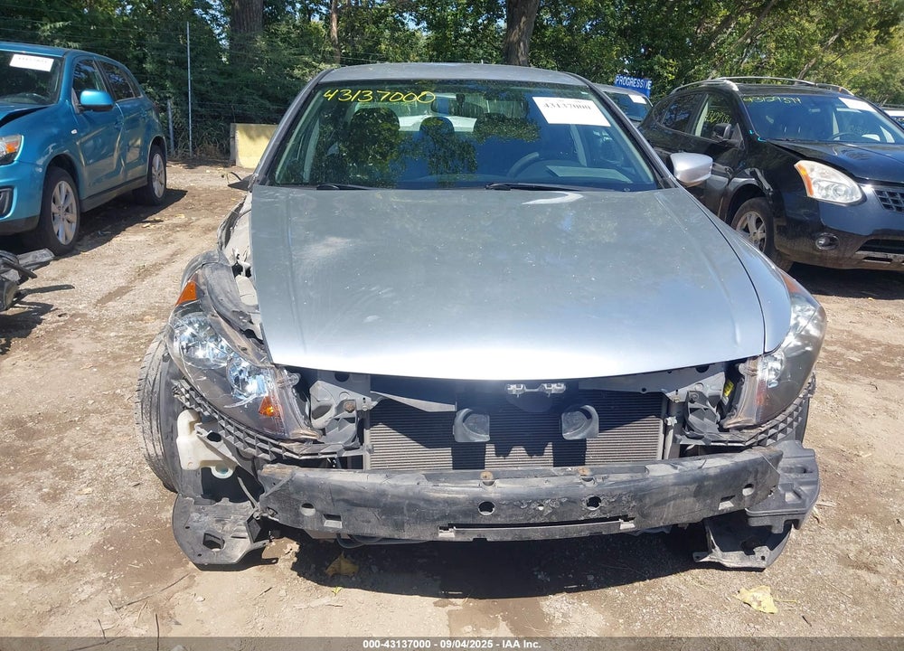 2011 HONDA ACCORD VIN: 1HGCP2F44BA068735