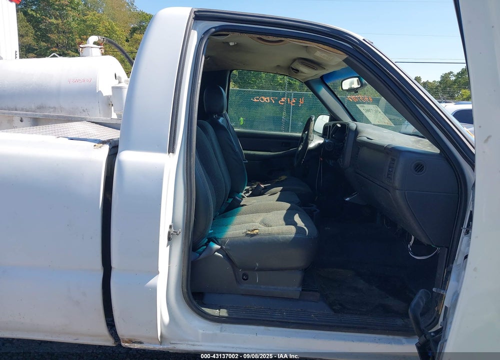 2003 GMC SIERRA 1500 WORK TRUCK VIN: 1GTEC14V23Z100674