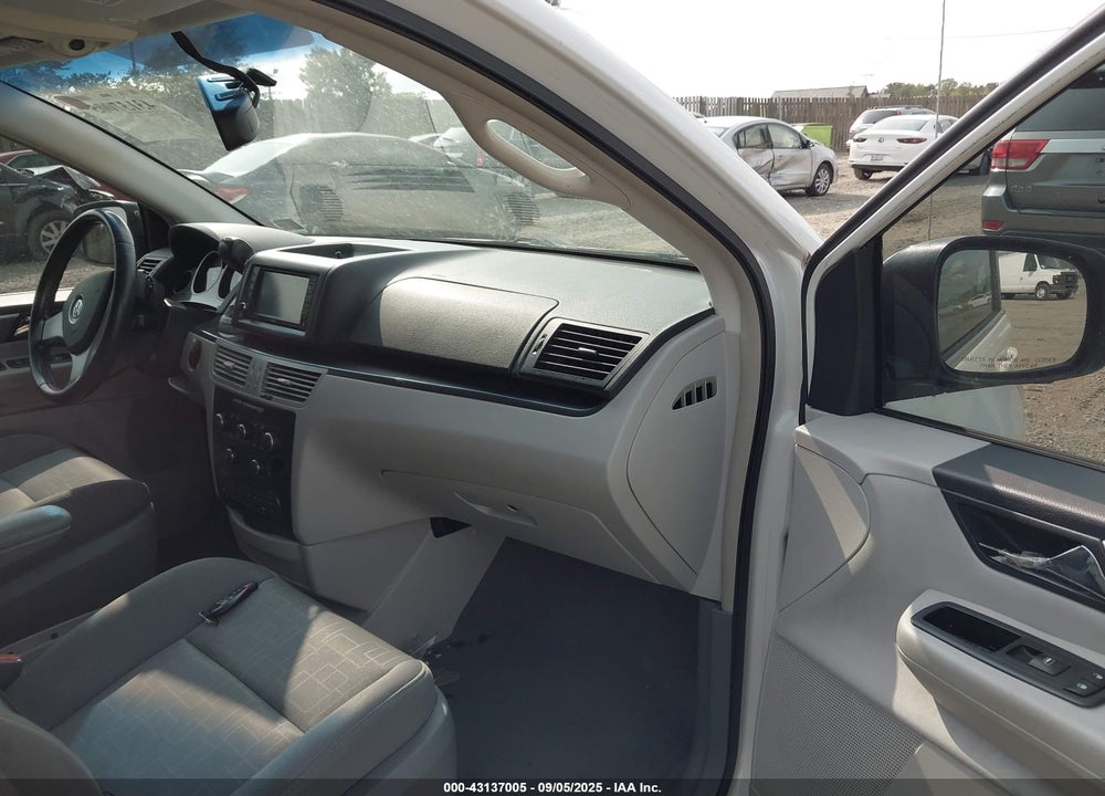 2009 VOLKSWAGEN ROUTAN SE VIN: 2V8HW34149R585940