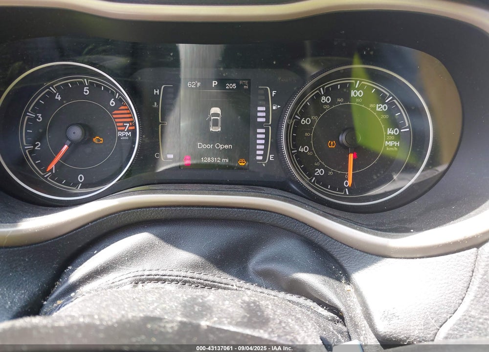 2016 JEEP CHEROKEE VIN: 1C4PJLCB2GW135286