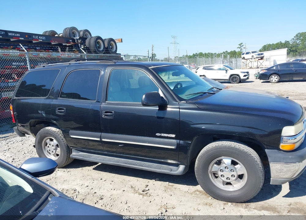 2001 CHEVROLET TAHOE LT VIN: 1GNEC13T81R111912