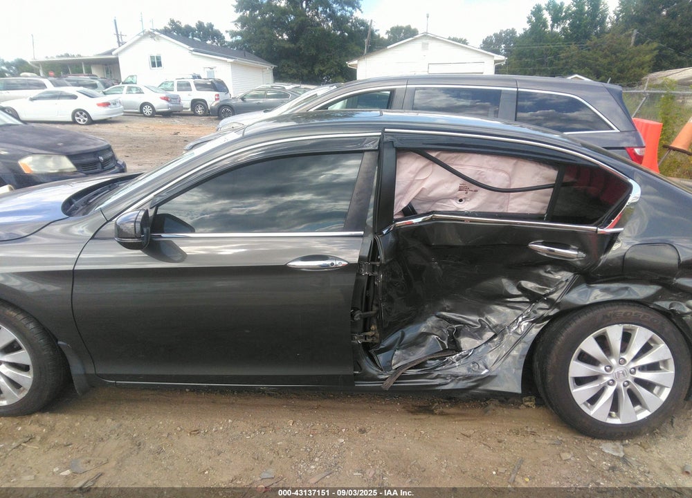 2013 HONDA ACCORD VIN: 1HGCR2F77DA174233