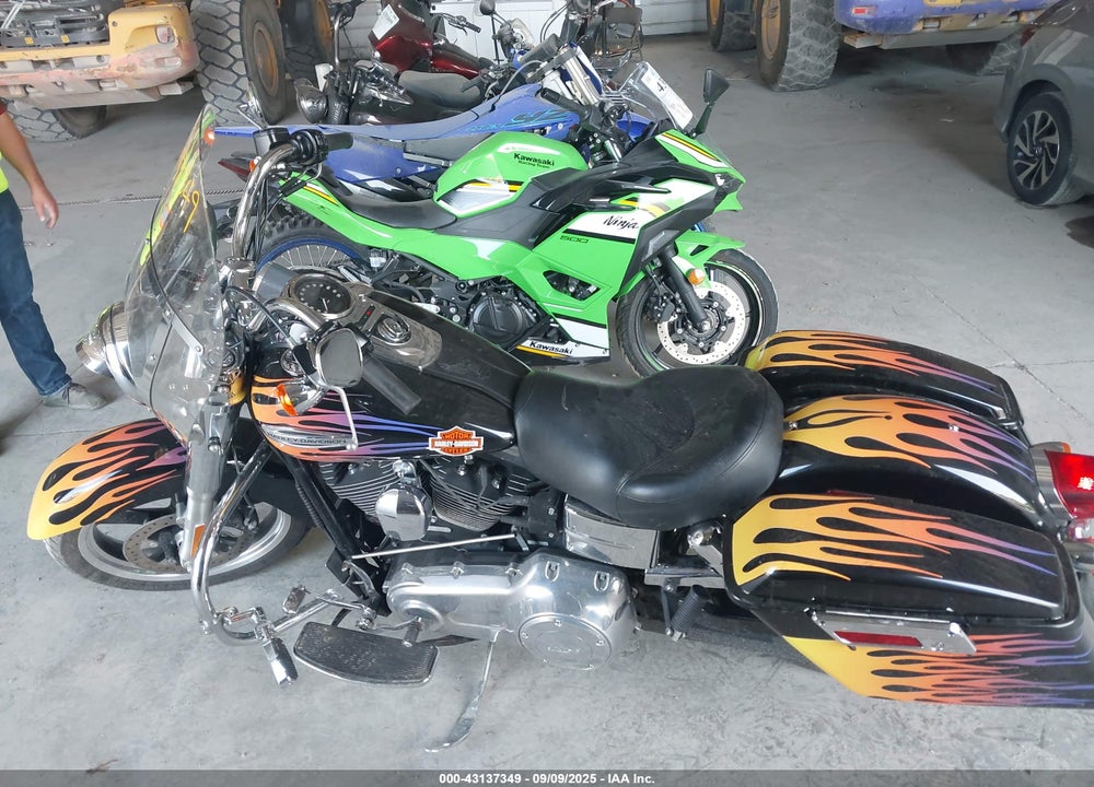 2013 HARLEY-DAVIDSON FLD SWITCHBACK VIN: 1HD1GZM13DC331861