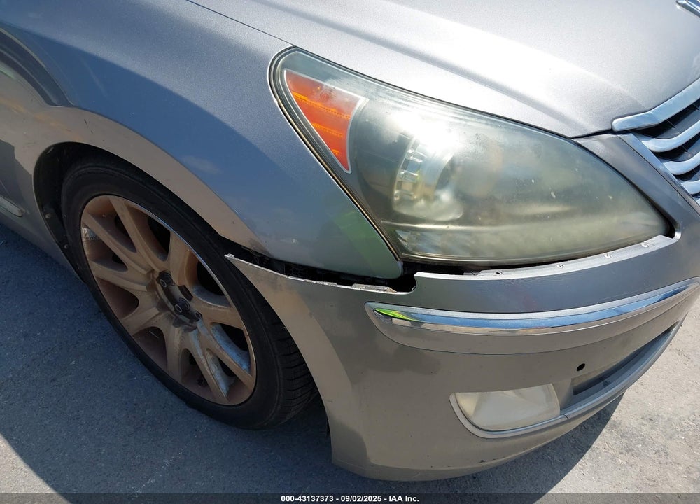 2011 HYUNDAI EQUUS VIN: KMHGH4JF2BU029136