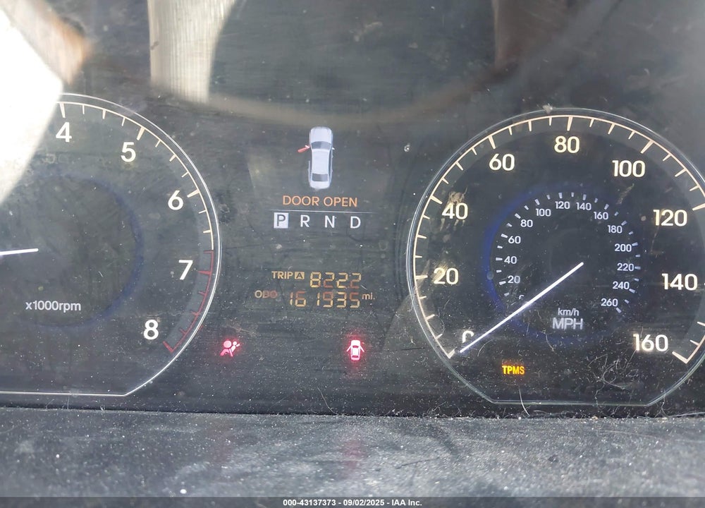 2011 HYUNDAI EQUUS VIN: KMHGH4JF2BU029136