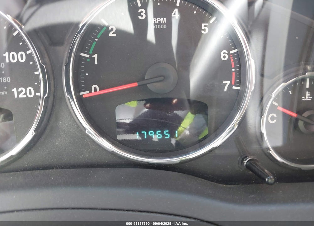 2012 JEEP LIBERTY VIN: 1C4PJMAK9CW203327