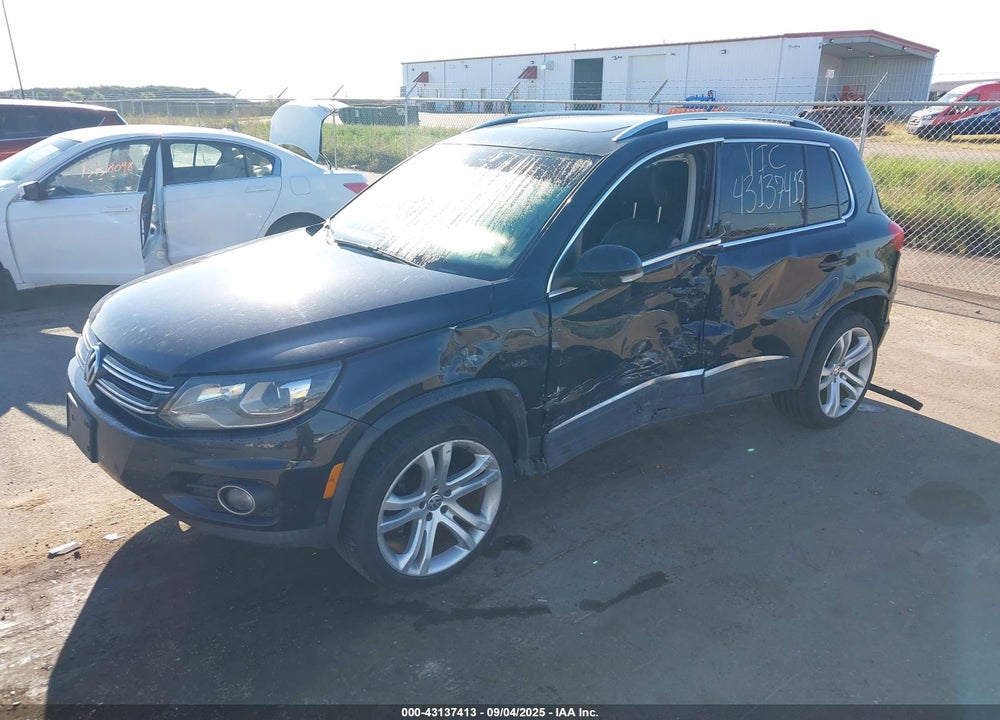 2016 VOLKSWAGEN TIGUAN SEL VIN: WVGBV7AX2GW537535