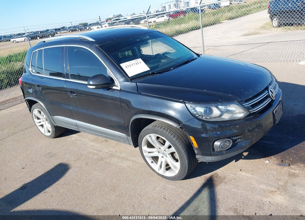 2016 VOLKSWAGEN TIGUAN SEL VIN: WVGBV7AX2GW537535