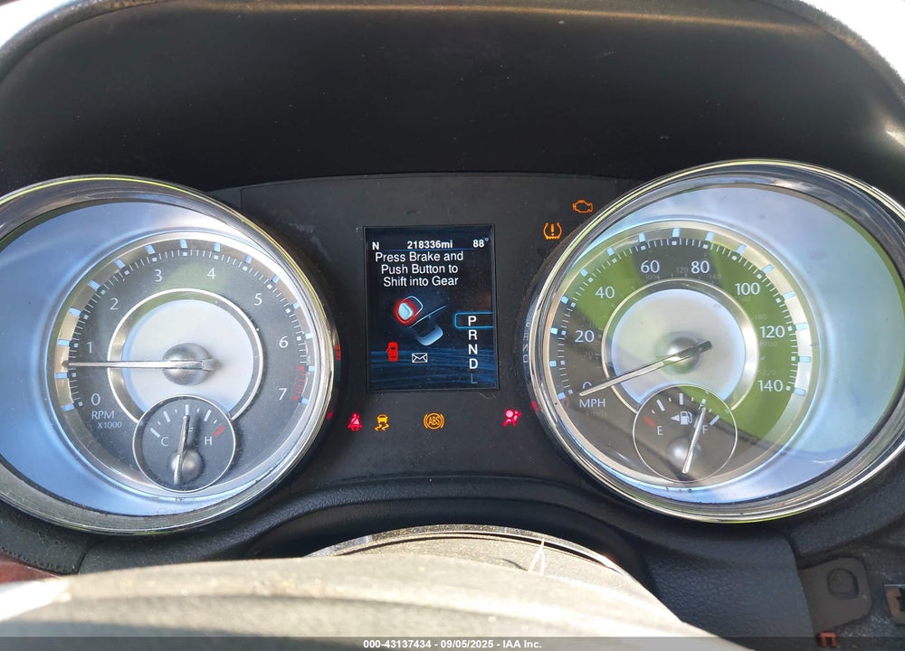 2013 CHRYSLER 300 VIN: 2C3CCAAG5DH556333