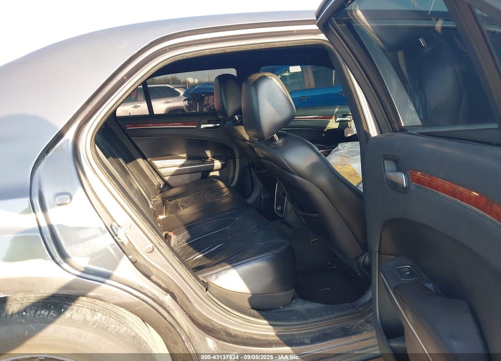 2013 CHRYSLER 300 VIN: 2C3CCAAG5DH556333
