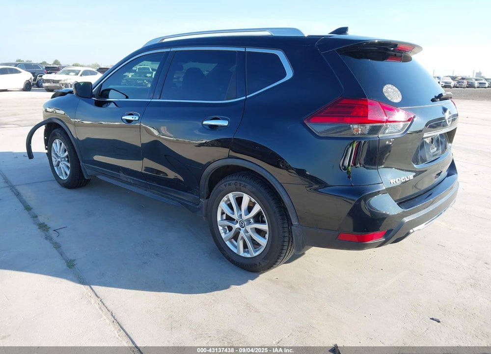 2017 NISSAN ROGUE SV VIN: JN8AT2MTXHW142588