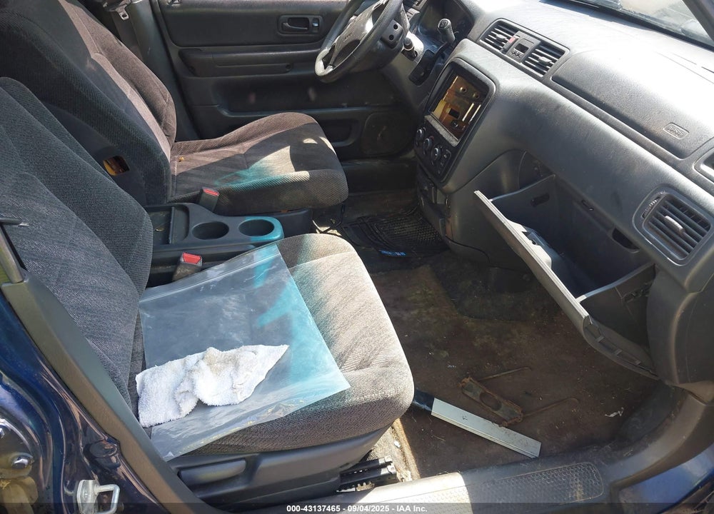 1999 HONDA CR-V EX VIN: JHLRD1863XC075443