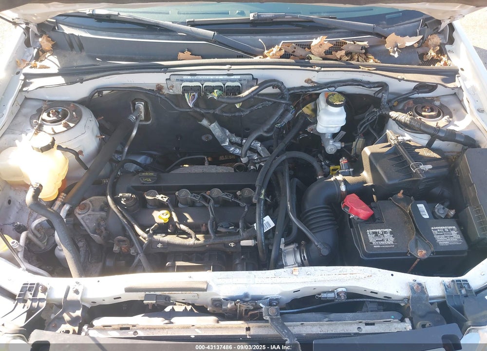 2010 FORD ESCAPE XLS VIN: 1FMCU9C71AKD02199