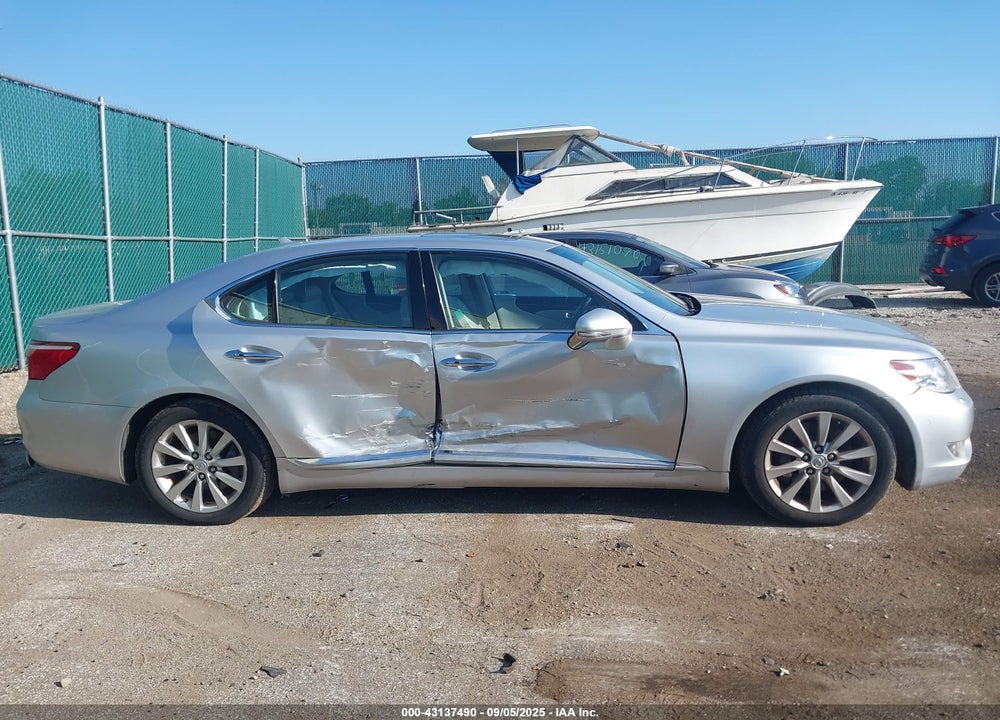 2011 LEXUS LS 460 VIN: JTHCL5EF0B5011440