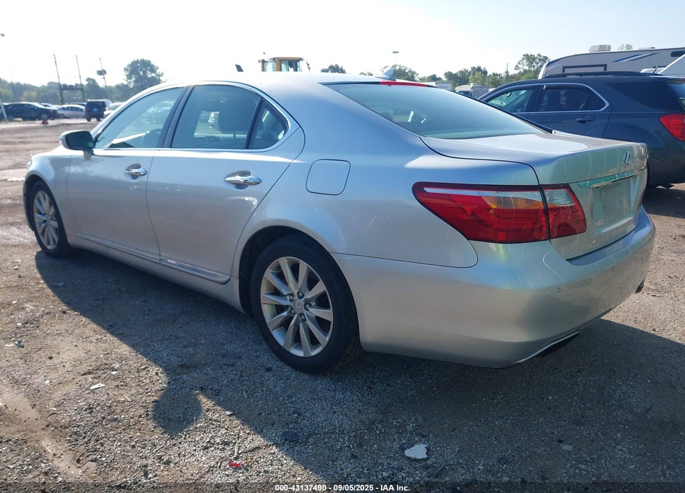 2011 LEXUS LS 460 VIN: JTHCL5EF0B5011440
