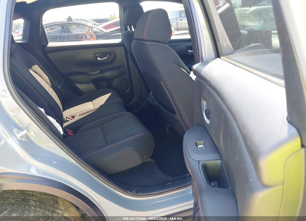 2024 HONDA HR-V 2WD SPORT/2WD SPORT W/O BSI VIN: 3CZRZ1H5XRM726424