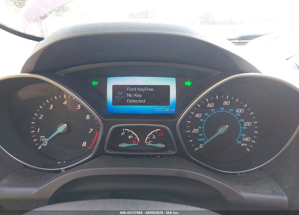 2016 FORD ESCAPE TITANIUM VIN: 1FMCU9J97GUB44999