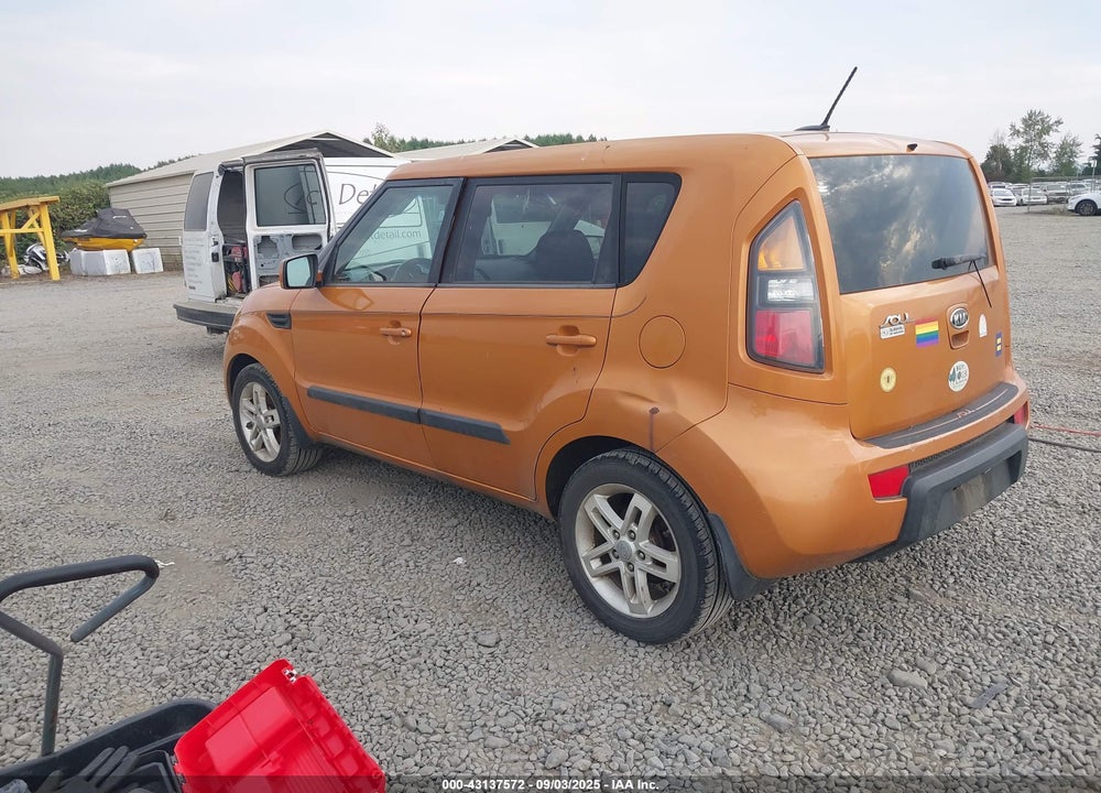 2011 KIA SOUL VIN: KNDJT2A22B7210679