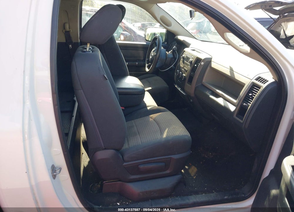 2012 RAM 1500 VIN: 3C6JD6DP4CG220512