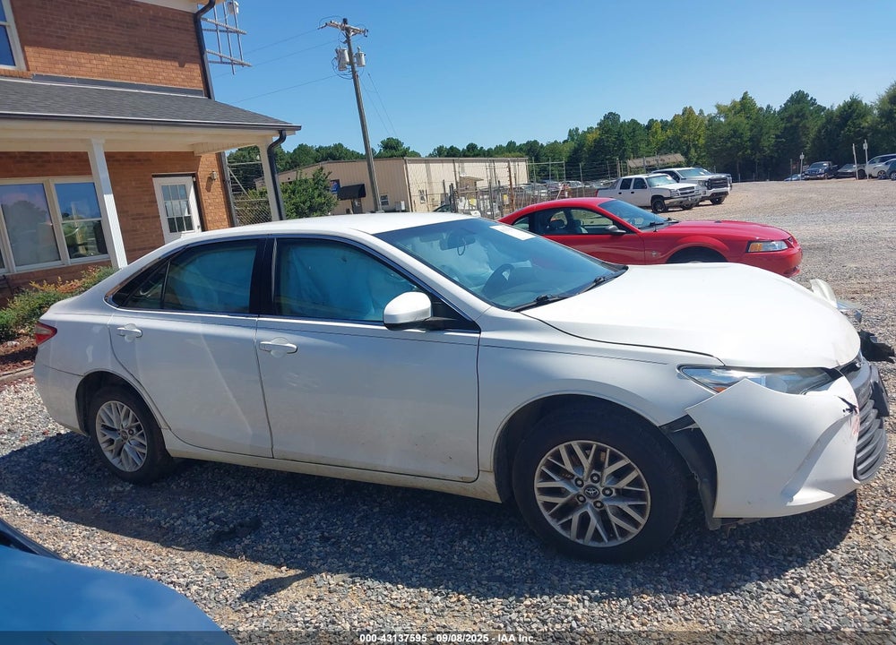 2016 TOYOTA CAMRY LE VIN: 4T4BF1FK3GR561044