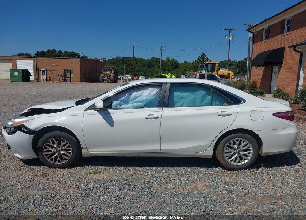 2016 TOYOTA CAMRY LE VIN: 4T4BF1FK3GR561044