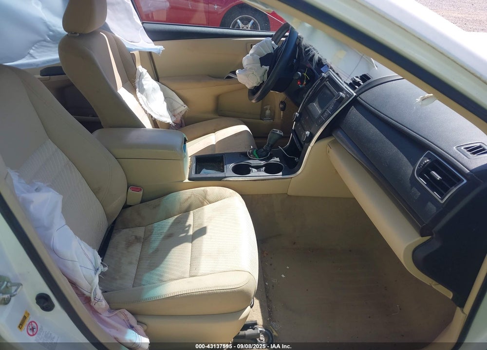 2016 TOYOTA CAMRY LE VIN: 4T4BF1FK3GR561044