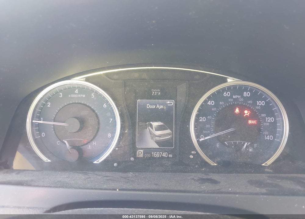 2016 TOYOTA CAMRY LE VIN: 4T4BF1FK3GR561044