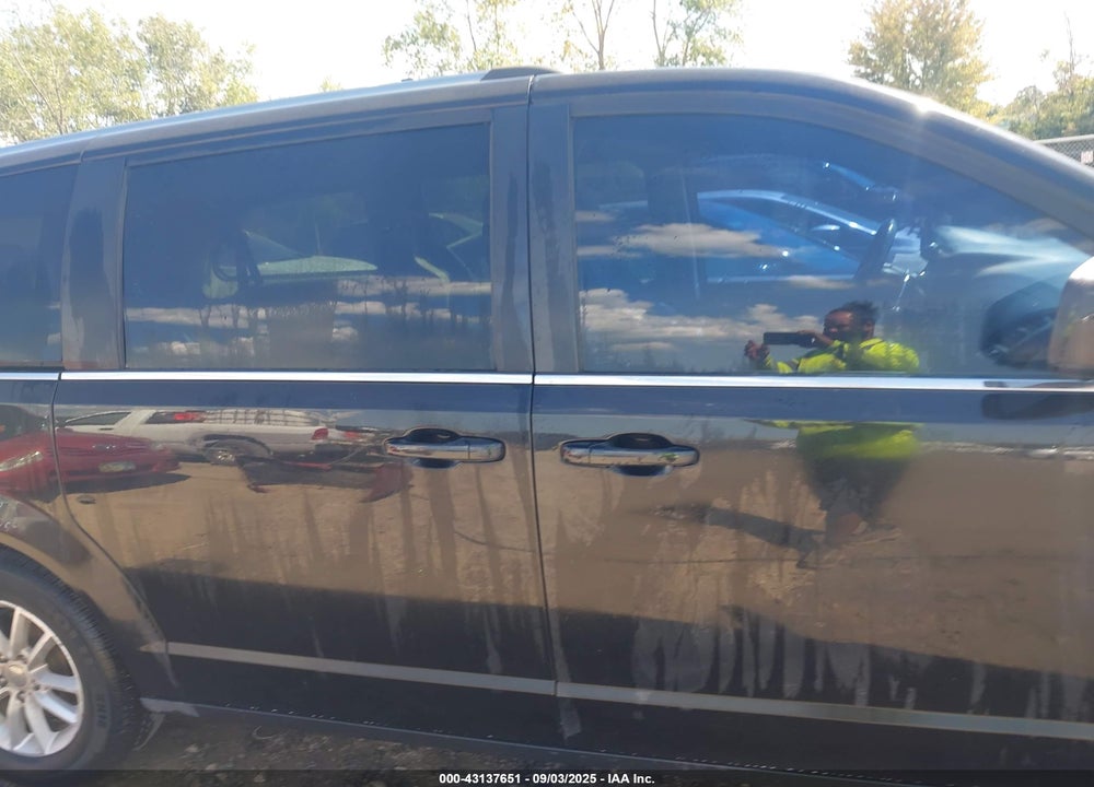2019 DODGE GRAND CARAVAN SXT VIN: 2C4RDGCG7KR546364