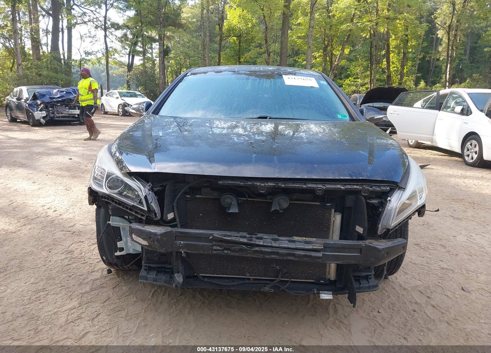 2016 HYUNDAI SONATA VIN: 5NPE34AF9GH284703